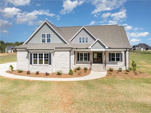 7612 Dovefield Dr, Stokesdale, NC, 27357-9442 | Card Image