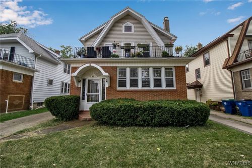 284 Windermere Blvd, Amherst, NY, 14226-3045 | Card Image