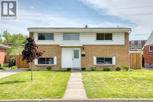 962 Watson, Windsor, ON, N8S3T2 | Card Image
