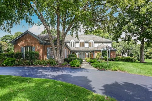 5 Regent Ct, Burr Ridge, IL, 60527-8308 | Card Image
