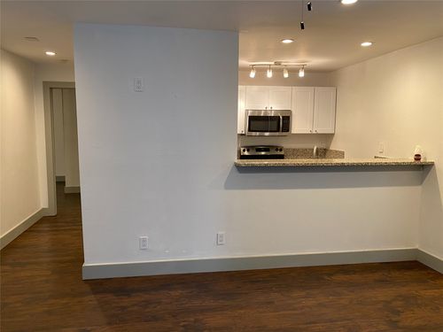 110-4633 Fairmount St, Dallas, TX, 75219-1129 | Card Image
