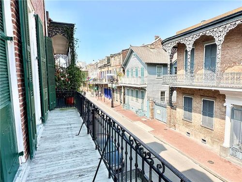 818 Bourbon St, New Orleans, LA, 70116-3107 | Card Image