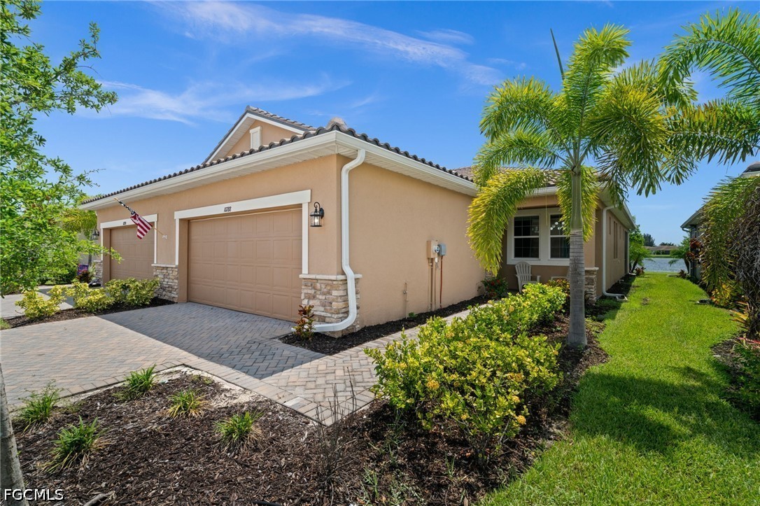 Residential Lease in Fort Myers 2