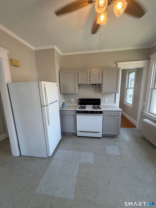 2-135 East Avenue, West Haven, CT, 06516 | Card Image