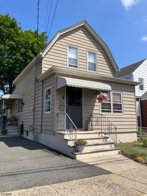 29 Miller Ave, Elmwood Park, NJ, 07407-1537 | Card Image