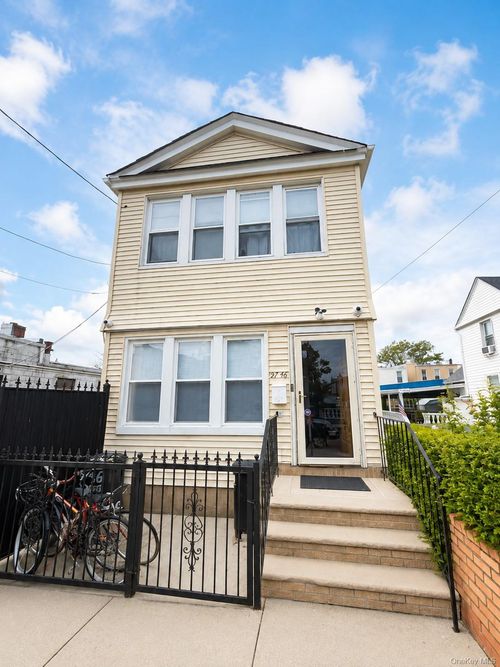 97-46 106th St, Ozone Park, NY, 11416-2715 | Card Image