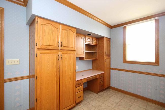 4204 Frank Scott Pkwy W, House other with 3 bedrooms, 2 bathrooms and 2 parking in Belleville IL | Image 17