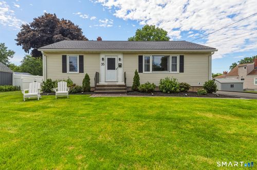 35 Birchwood Sq, Stratford, CT, 06614-3008 | Card Image