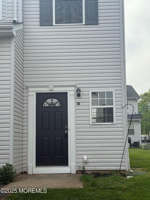 18 Esplanade Way, Bayville, NJ, 08721-1911 | Card Image