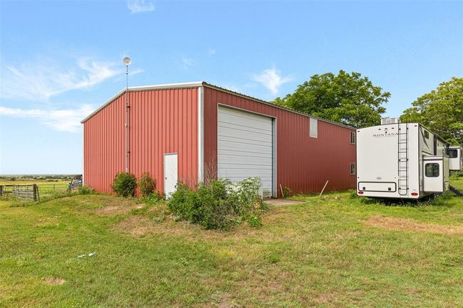 744 E Wiedemann Rd, Home with 4 bedrooms, 2 bathrooms and null parking in Flatonia TX | Image 27