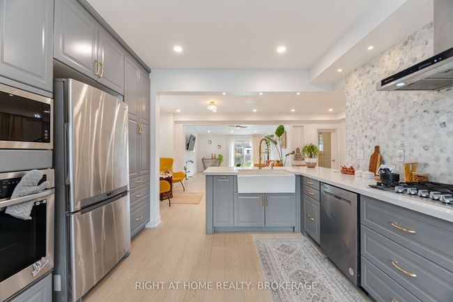 86 Glasgow St, House other with 4 bedrooms, 3 bathrooms and 4 parking in Kitchener ON | Image 13