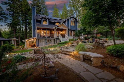 19793 Scotts Flat Rd, Nevada City, CA, 95959-9171 | Card Image