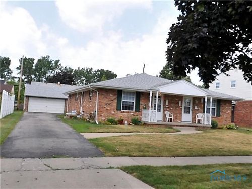 812 Celesta Dr, Toledo, OH, 43612-4308 | Card Image