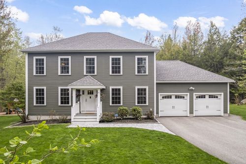 90 Village Place Dr, Barrington, NH, 03825-3747 | Card Image