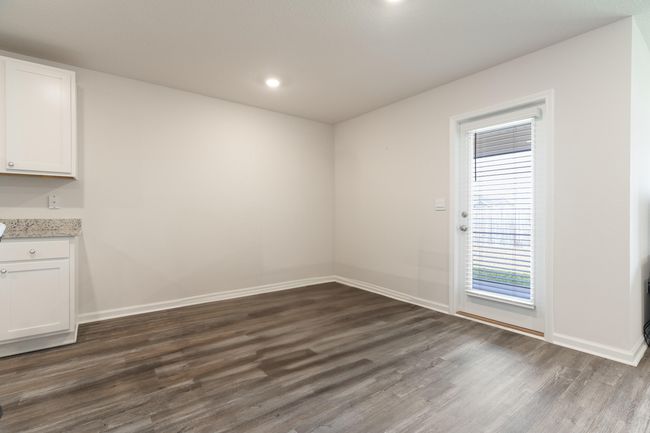 Dining Area | Image 16