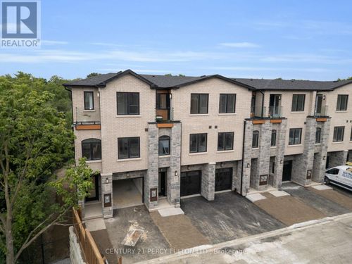 8-6636 Clock Court, Mississauga (Meadowvale), ON, L5W1N2 | Card Image