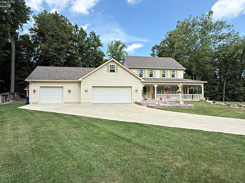 2887 Briarwood Dr, Tiffin, OH, 44883-9704 | Card Image