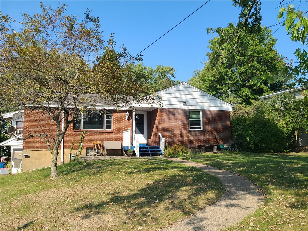 Dixie Dr, Pittsburgh, PA 15235
