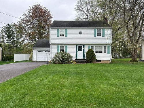 215 Pine Ln, Wethersfield, CT, 06109-1917 | Card Image