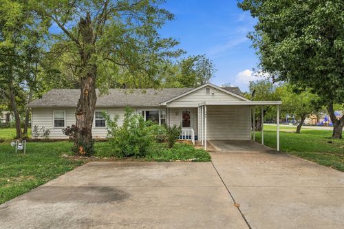 105 S Locust St, Oologah, OK, 74053-3200 | Card Image