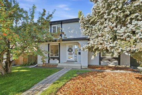 44 Cedarwood Bay Sw, Calgary, AB, T2W3H7 | Card Image