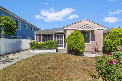 5943 Gardenia Ave, Long Beach, CA, 90805-4249 | Card Image
