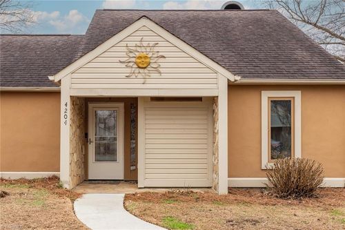 4204 Sunburst Dr, High Point, NC, 27265-9179 | Card Image