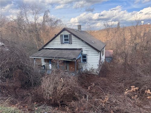 1332 Sunnyside St, East Liverpool, OH, 43920-1651 | Card Image