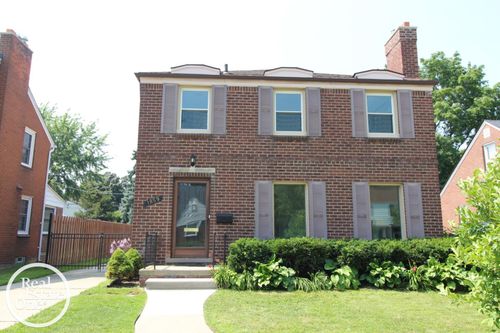 1859 Country Club Dr, Grosse Pointe Woods, MI, 48236-1601 | Card Image