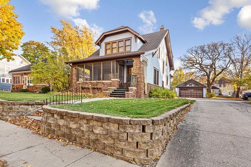 233 E School St, Owatonna, MN, 55060-3016 | Card Image