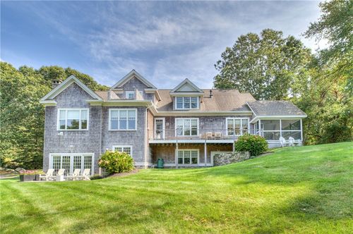 7 Spring Pond Rd, Westerly, RI, 02891-3543 | Card Image
