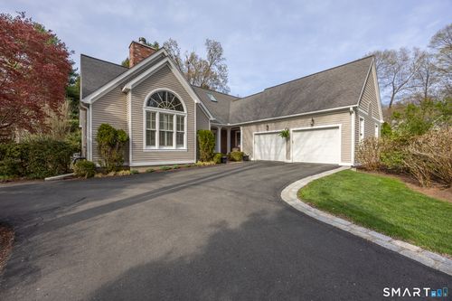 456 Castle Glenn, Cheshire, CT, 06410-4143 | Card Image