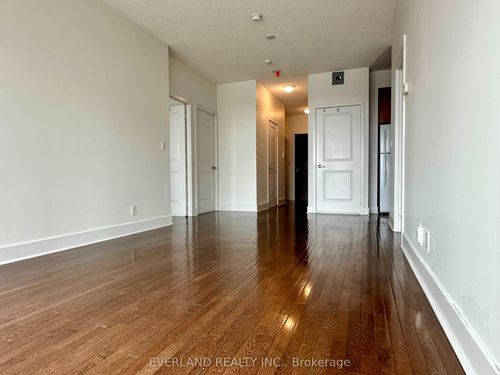 901-26 Norton Ave, North York, ON, M2N0H6 | Card Image