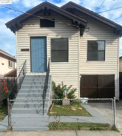 2618 E 20th St, Oakland, CA, 94601 | Card Image