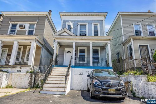 1088 Grove St, Irvington, NJ, 07111-4123 | Card Image