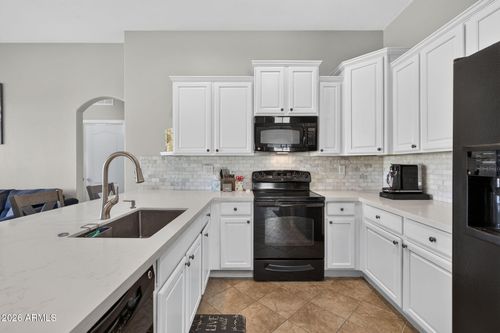 2020-2725 E Mine Creek Rd, Phoenix, AZ, 85024-6256 | Card Image