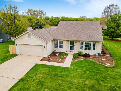 5832 Landcaster Cir, McHenry, IL, 60050-5988 | Card Image