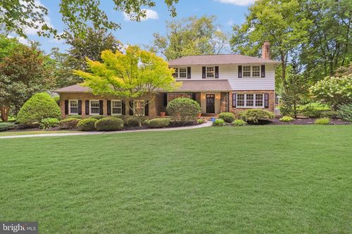 2003 Brandywood Ln, WILMINGTON, DE, 19810-3612 | Card Image