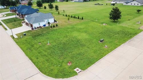 800 N Roosevelt St, New Baden, IL, 62265-1038 | Card Image