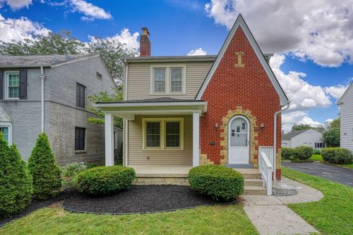 891 Vernon Rd, Columbus, OH, 43209-2466 | Card Image