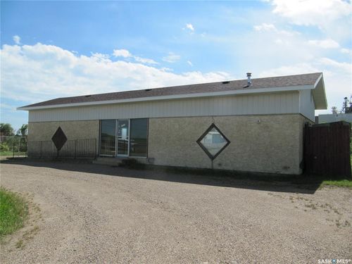 10033 Thatcher Ave, North Battleford, SK, S9A3W3 | Card Image