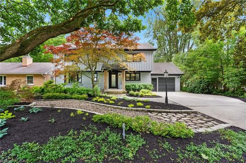203 Forsyth Dr, Waterloo, ON, N2L1A1 | Card Image