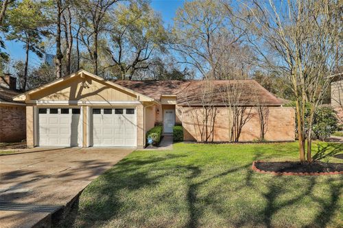46 N Deerfoot Cir, The Woodlands, TX, 77380-3982 | Card Image