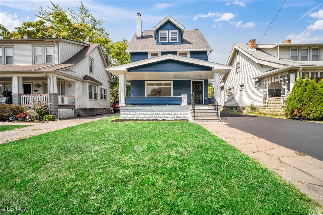 128th St, Cleveland, OH 44105