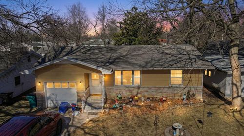 2019 W Webster St, Springfield, MO, 65802-1459 | Card Image