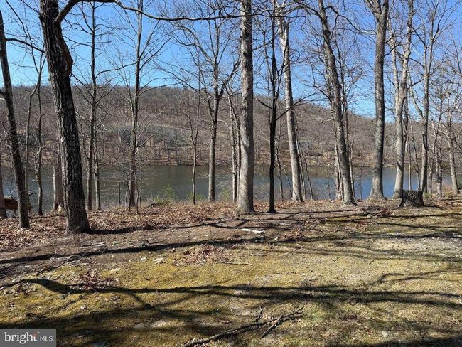 3301 Windermere Dr, Townhouse with 3 bedrooms, 2 bathrooms and null parking in Bushkill PA | Image 12