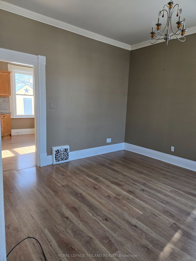 55 Main St S, Home with 6 bedrooms, 2 bathrooms and 6 parking in Forest ON | Image 4