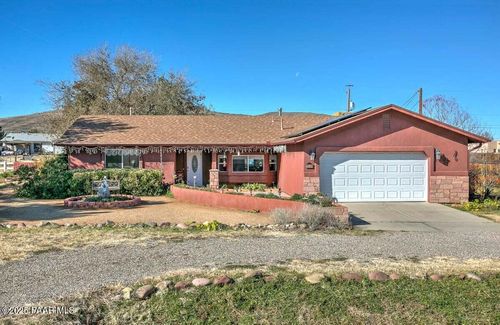 3250 N Mountain View Dr, Prescott Valley, AZ, 86314-2589 | Card Image