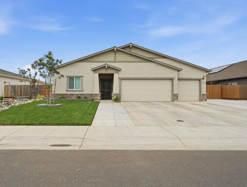 5346 Feathers Ave, Redding, CA, 96002 | Card Image