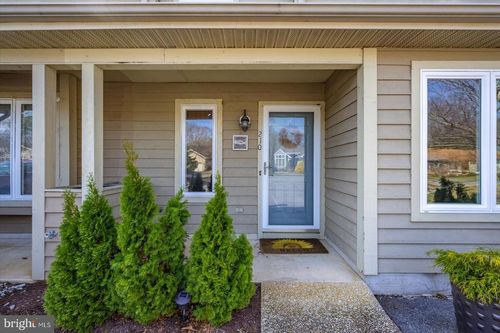 210 Lakeside Dr, LEWES, DE, 19958-8938 | Card Image